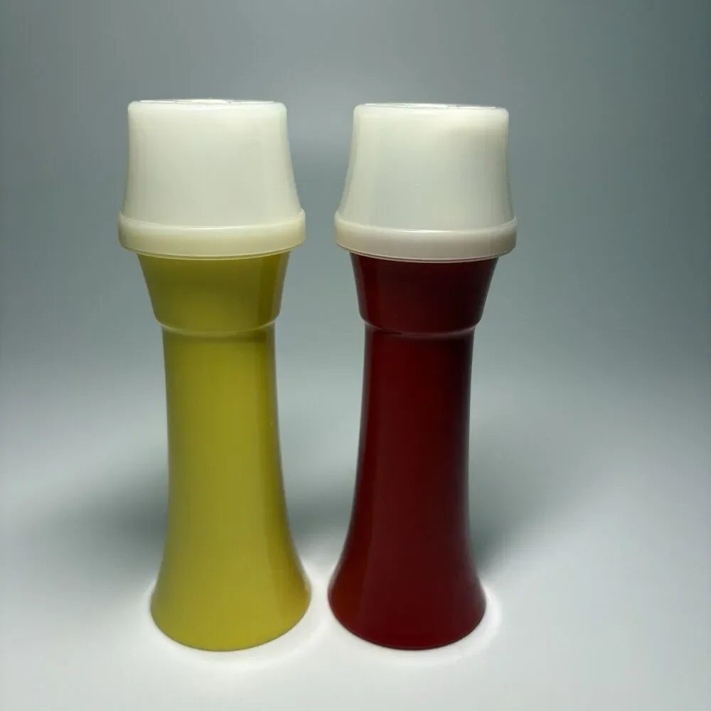 Tupperware Ketchup and Mustard Pump With Lid 718 Hourglass Red Yellow
